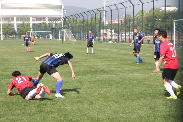 塔图姆33+11布朗27+8 绿军克骑士大比分士3-1